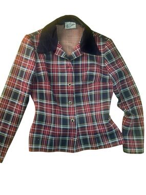 Vintage Red Plaid Button-Down Shirt with Black Collar